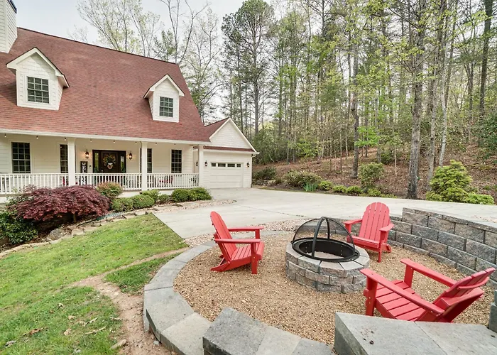 Helen Retreat W/ Hot Tub, 2 Mi To Downtown!