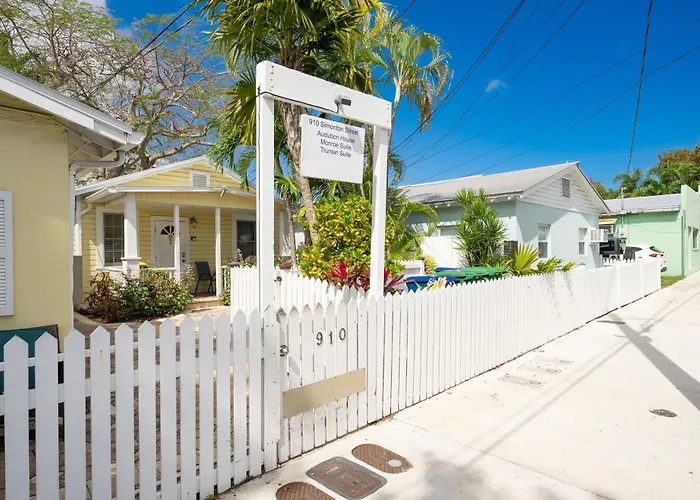Sailors Cabin - Prime Downtown Key West Spot - Walk To Duval