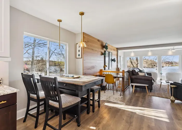 Hilltop Lakehouse - Free Kayaks Deck Plx