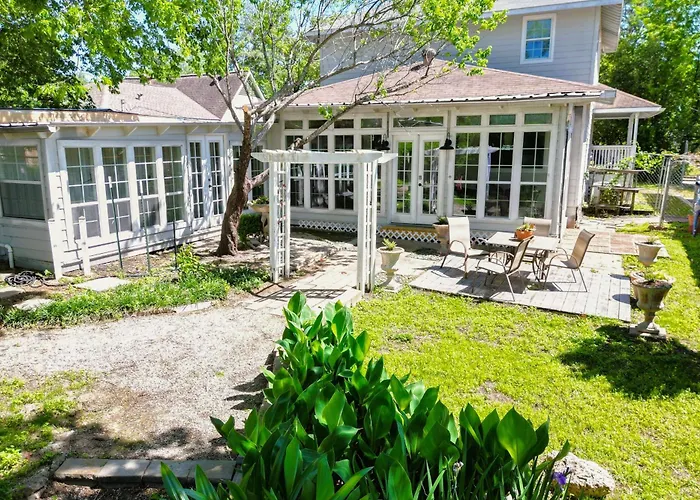 Backyard, Deck & Fire Pit: Conroe Getaway