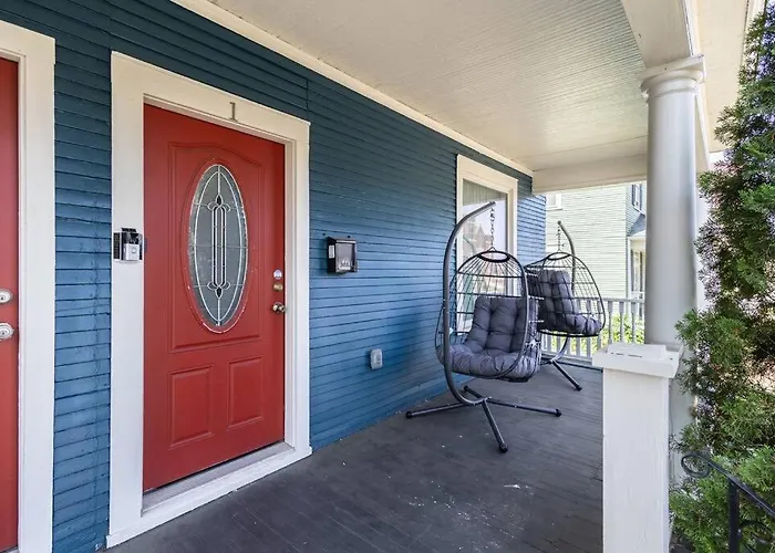 Bright, Chic & Spacious In The Heart Of St. Paul By Summit-University With Porch And Swing Chairs
