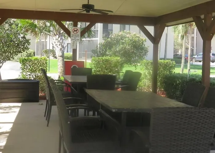 Beach Side Complex B23 1 Bed 1 Bath W/Heated Pool