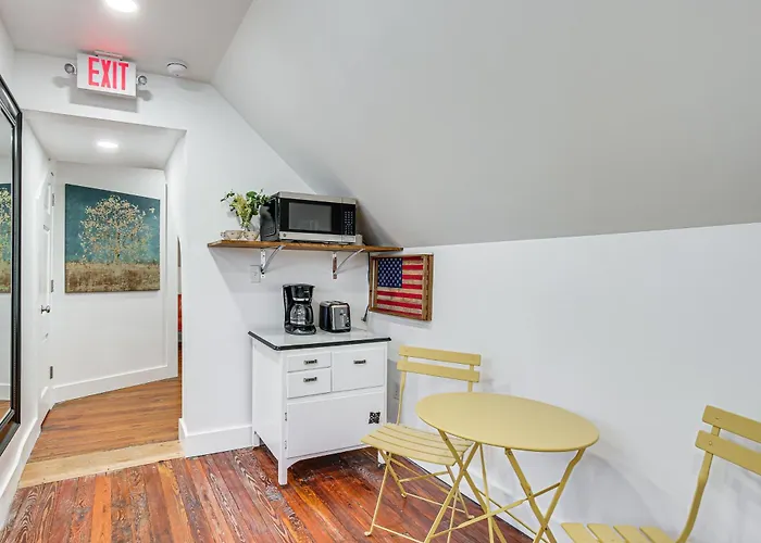 New Melle Apartment Near Missouri Wine Country
