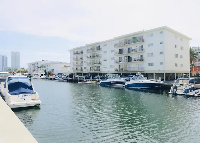 1Br With Kitchen Close To Sunny Isles Beach