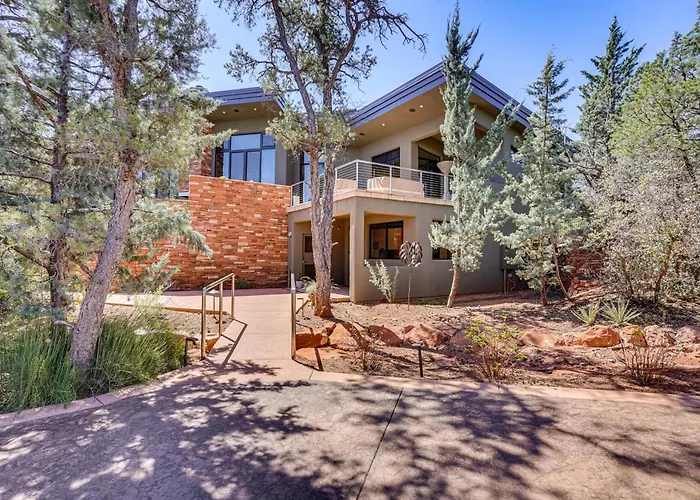 Mountain-View Patio: Sedona Suite Near Trails
