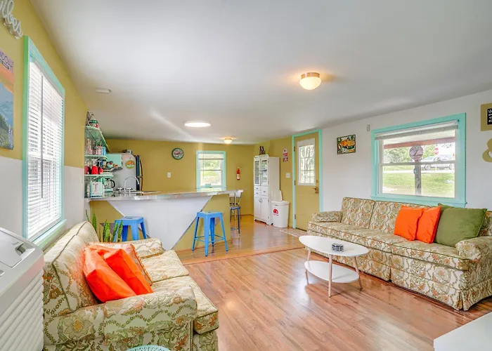 Waterfront Virginia Retreat W/ Canoe, Pets Welcome