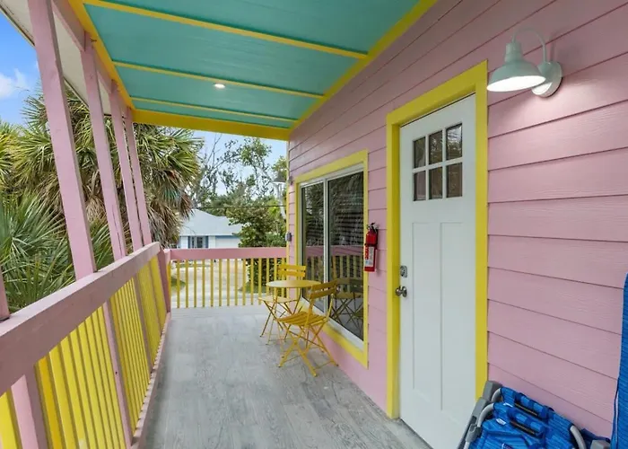 The Ibis Residence At Sandpiper Inn Bikes Beachgear