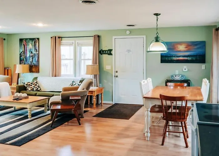 Beach Club Of Oscoda - The Lakeshore Cottage