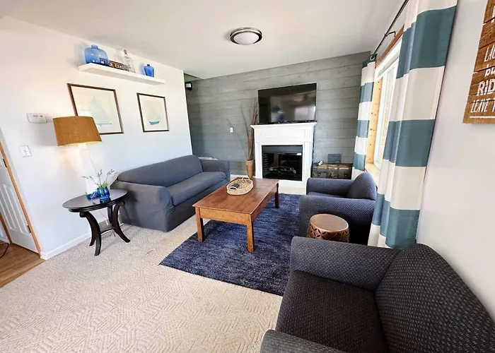 Beach Club Of Oscoda Beach House On Lake Huron
