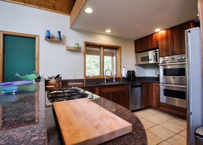 Cozy Mountain Home In Twin Lakes Great For Groups