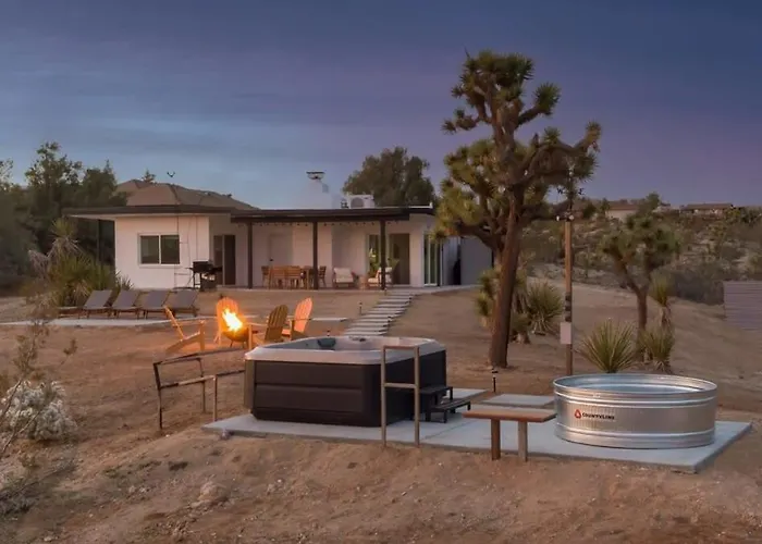 Kinetic House-Joshua Trees Sculptures Cowboy Pool