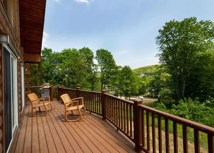 Great Barrington, Cabin Sleeps 14, Walk To Town