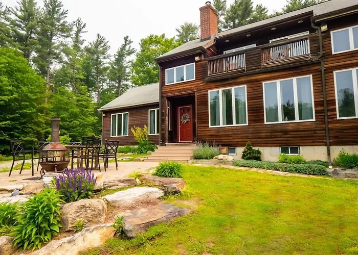 Serene Berkshires Home On 5 Acres, Rustic & Chic