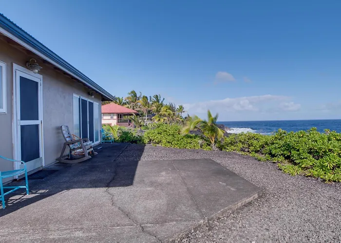 Oceanfront Keaau Gem: Ocean & Sunrise Views, Pool