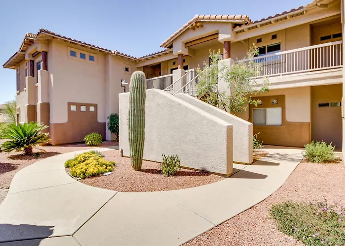 Oro Valley Condo W/ Community Pool: Near Hiking!