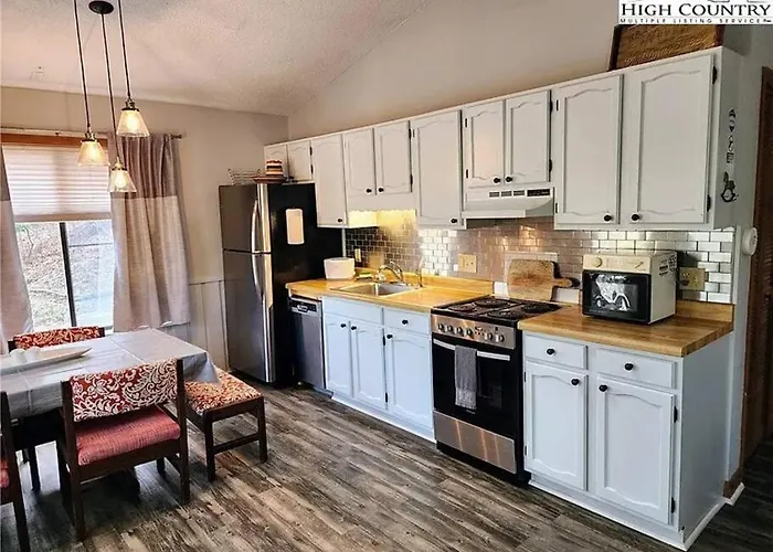 Cozy Cabin Walkable To Beech Mt Resort