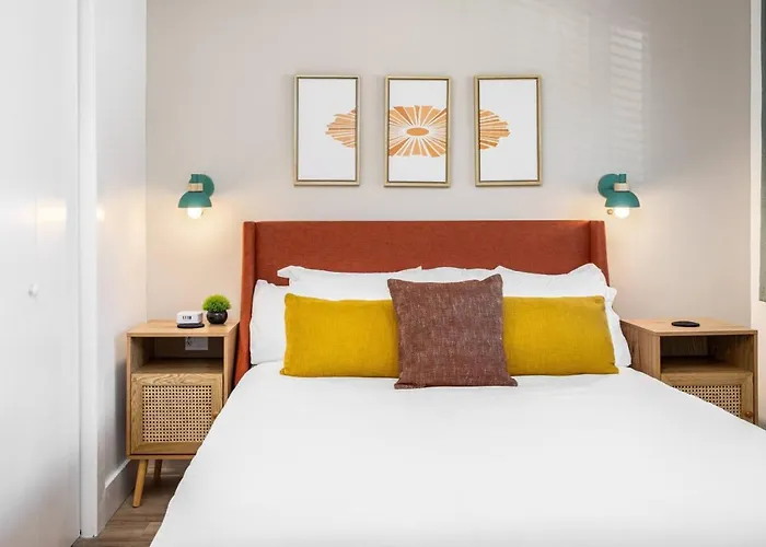 Bright Condo By Vanderbilt And Belmont, 3 Miles To Downtown