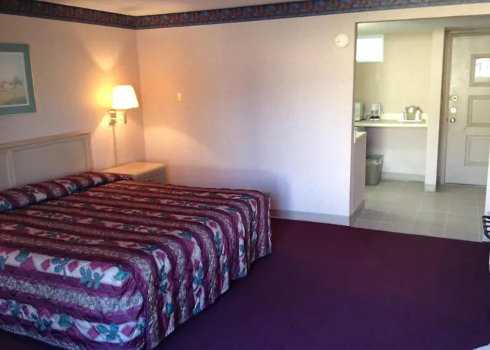 Green Valley Motel