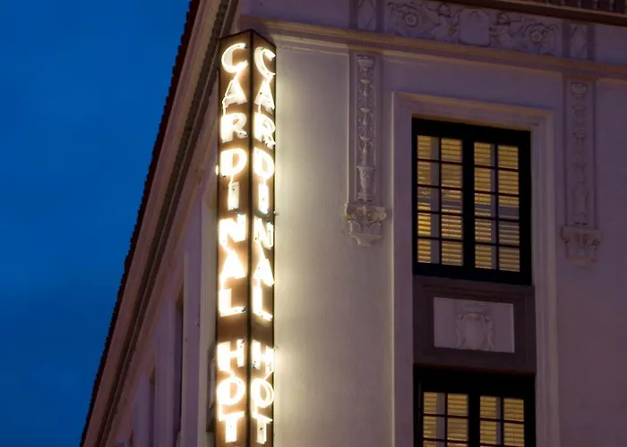 Cardinal Hotel
