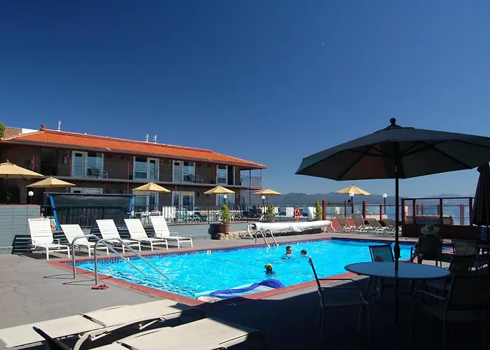 Crown Motel