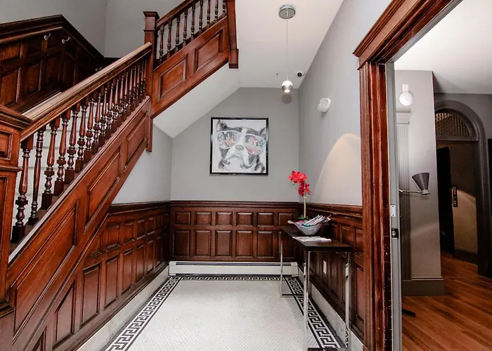 A Stylish Stay W/ A Queen Bed, Heated Floors.. #25