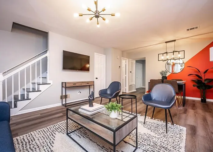 New Entire Place Cozy Quiet 2B2B Townhouse Sp1277