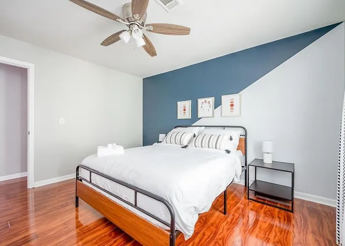 New Entire Place Cozy Quiet 2B2B Townhouse Sp1265