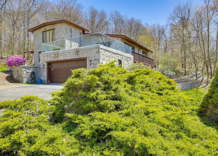 East Fishkill Escape, Close To Red Wing Park!