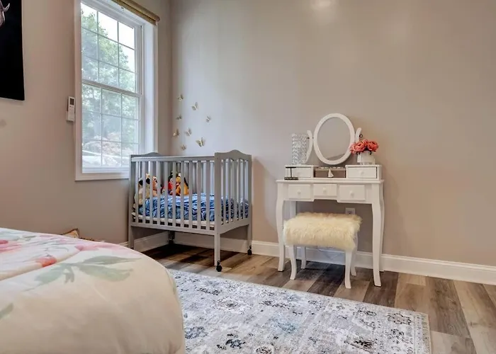 The Little Villa - 2Bed 1Bath Private Suite