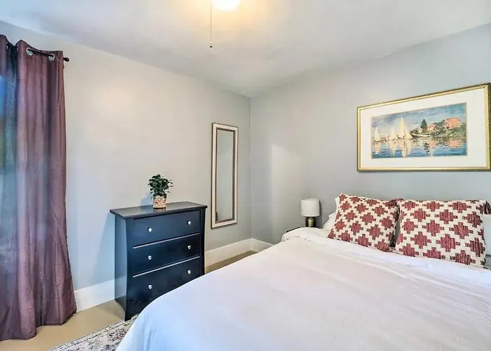Charming Bingham Home Near Outdoor Adventure, Pet Friendly!