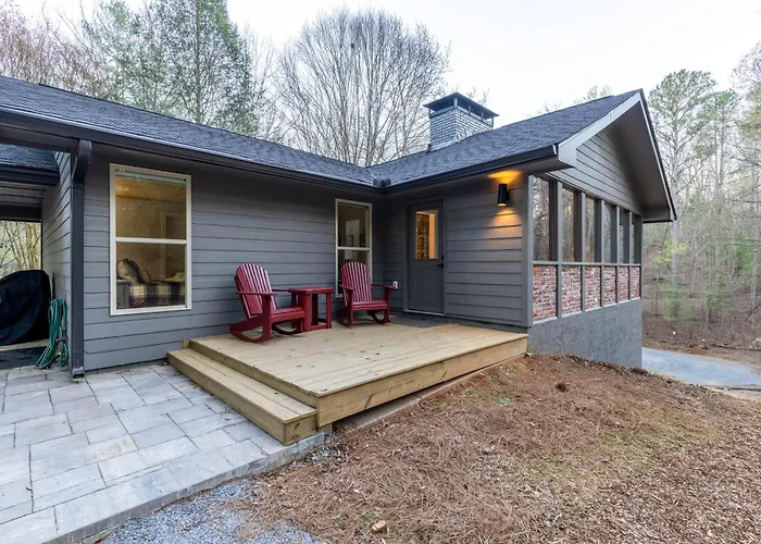 Hemlock Hideaway