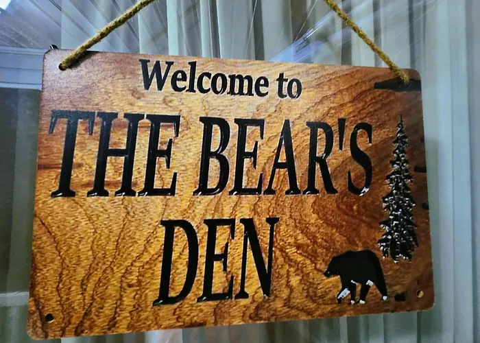 Bear'S Den