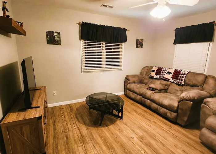 Bear'S Den