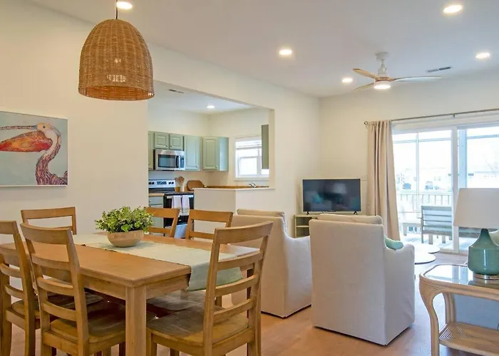 Charming Lewes-Rehoboth Retreat, Pet Friendly