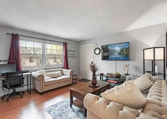 Tranquil 2Br Apt Mpls - 8075 Apt 3