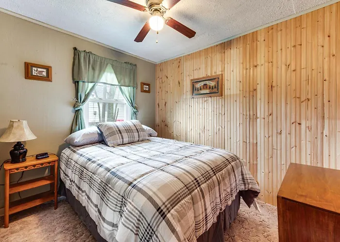 Charming Spirit Lake Home - 6 Mi To Arnolds Park!