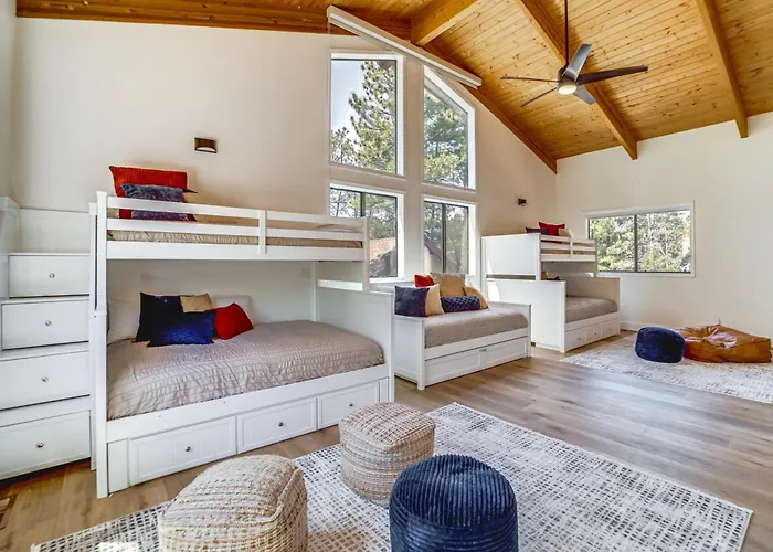 Family Friendly: Modern Cabin In Munds Park!
