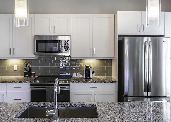 Landing Modern Apartment With Amazing Amenities