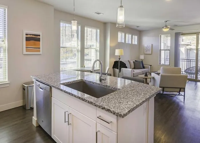 Landing Modern Apartment With Amazing Amenities