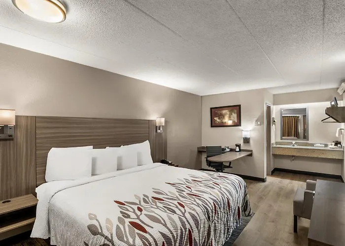 Red Roof Inn Enfield