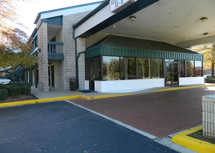 Days Inn By Wyndham Hoover Birmingham