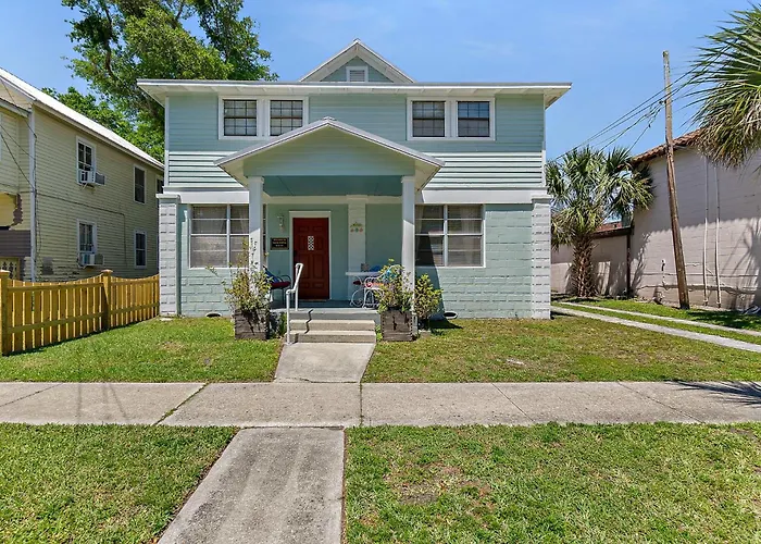 Casa Maria 3- Historic Charming Apt, Steps To Everything Downtown!