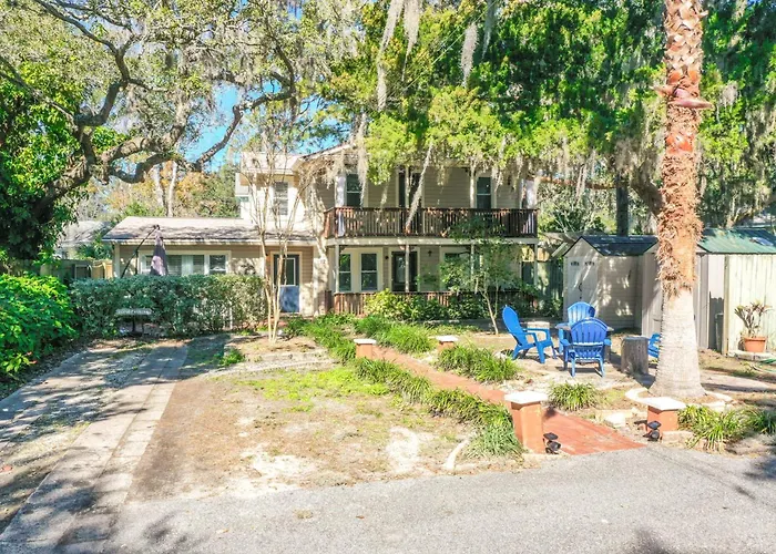 Cozy Uptown Guest House