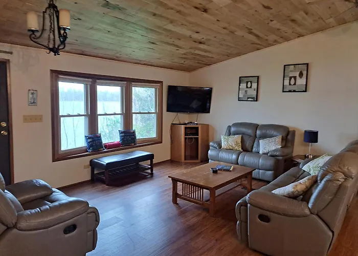 Kettle Moraine Lake House