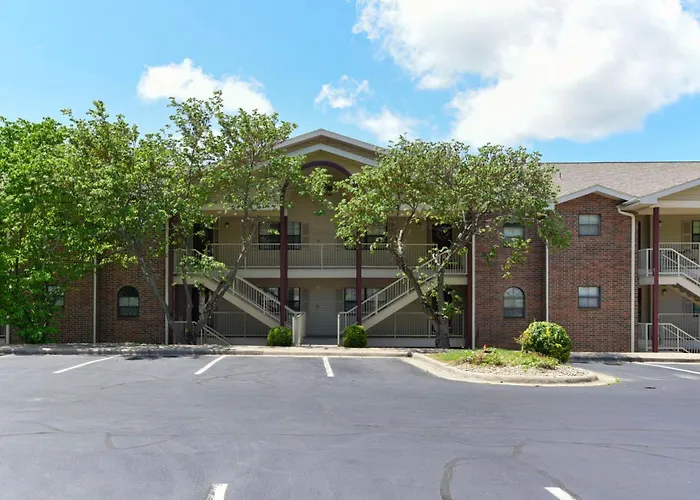 Beautiful Condos At Thousand Hills-Heart Of Branson-Spacious And Affordable