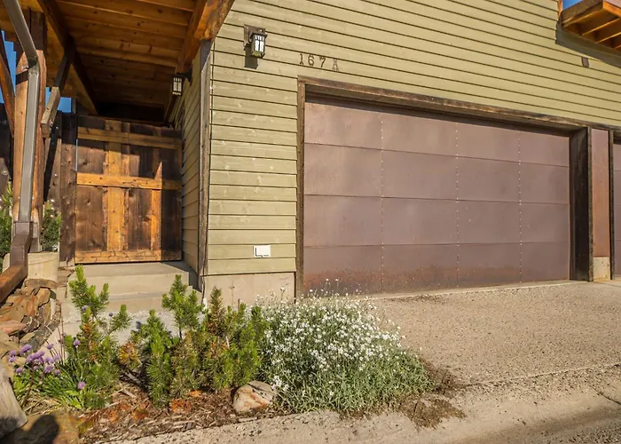 Essentia Townhome 167A