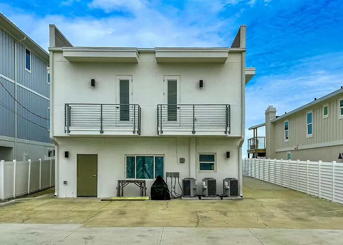 Ocean Front Flagler Beach Sleeps 5 People