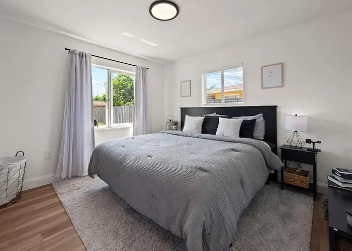 Brand New 2Bed In Bonita'S Heart With Superb Patio And Garden