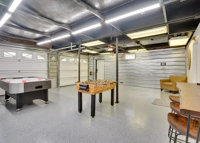 Pet-Friendly Zanesville Haven W/ Game Room!