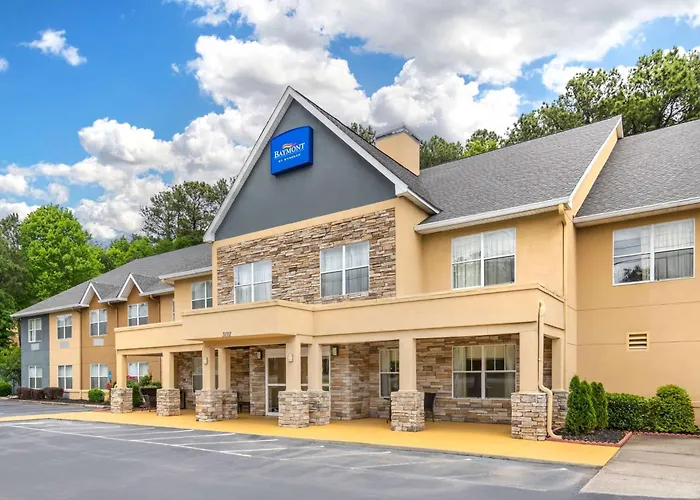 Baymont By Wyndham Kennesaw Hotel